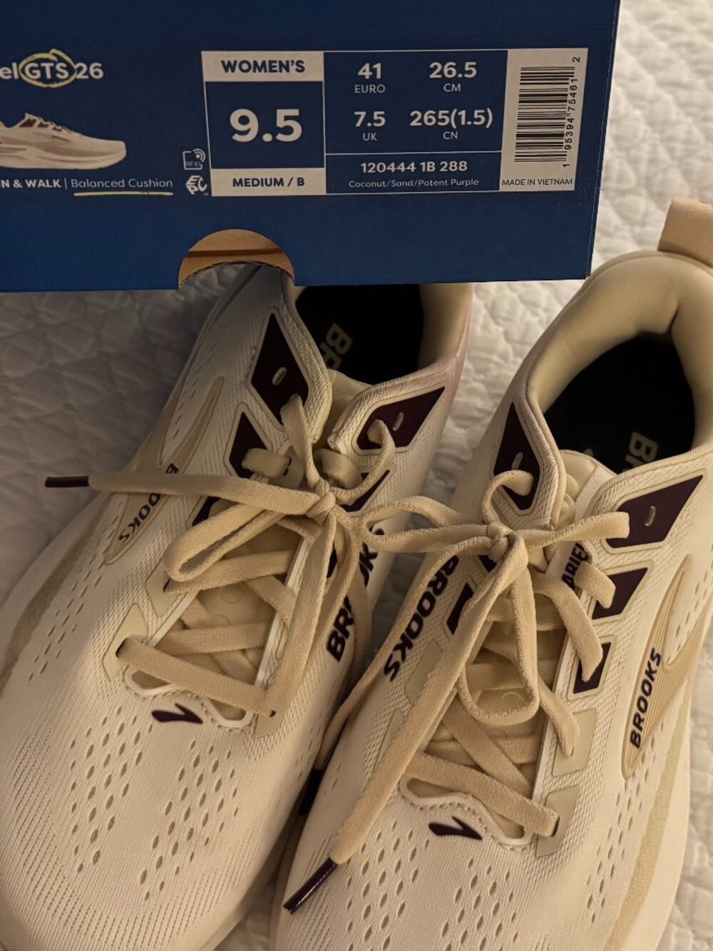 Brooks Ariel GTS 26 Coconut/Sand/Potent Purple